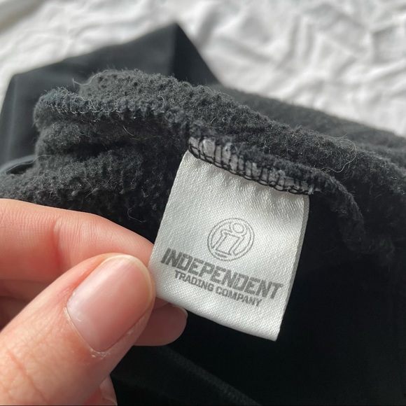 The Weeknd Legend Tour XO Hoodie Size Small - Picture 5 of 8